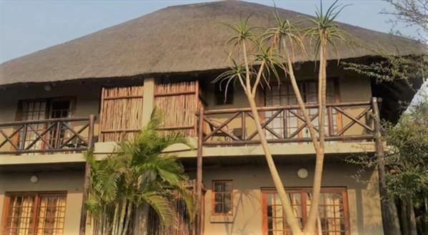 Rhulani Kruger Villa มาร์ลอทพาร์ค ภายนอก รูปภาพ